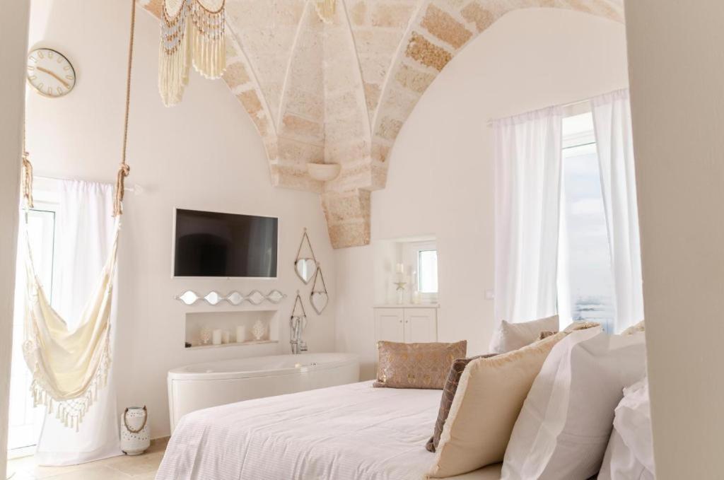 Apulia Charming Suites - Casa Rossa Suite Perla E Suite Corallo Savelletri Екстер'єр фото