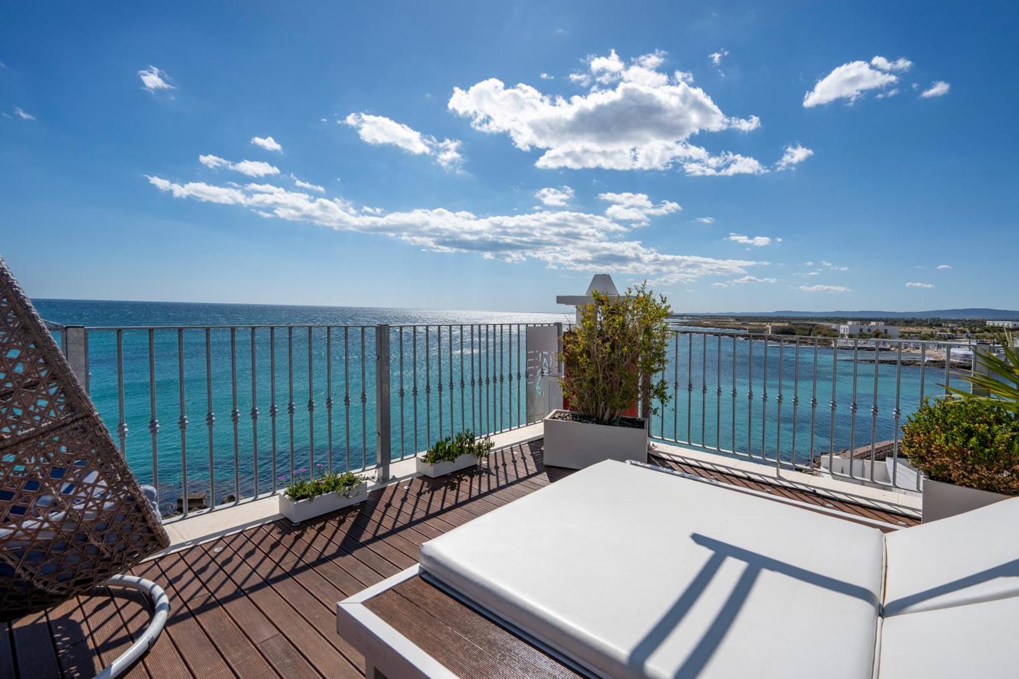 Apulia Charming Suites - Casa Rossa Suite Perla E Suite Corallo Savelletri Екстер'єр фото